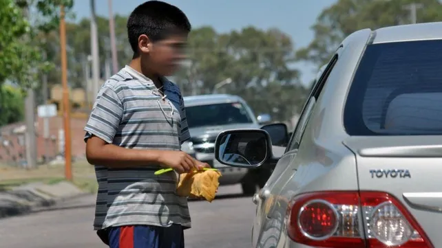 El Concejo busca conocer cuántos chicos trabajan en Rosario